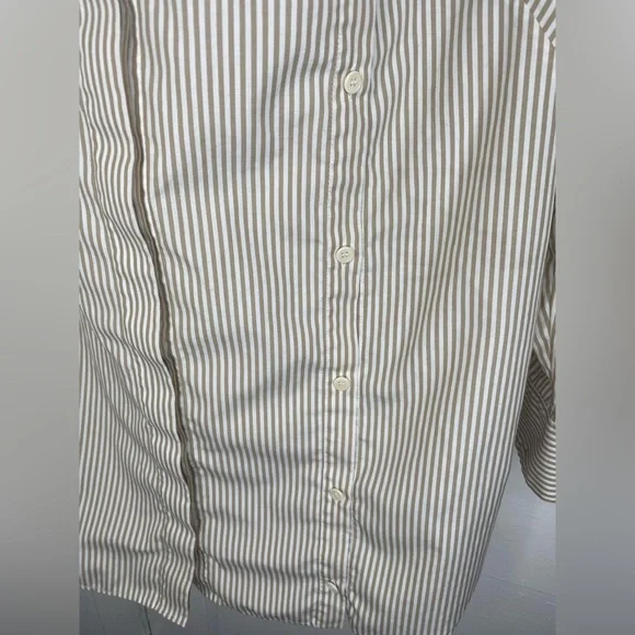Akris Punto Luxury Beige & White Designer Striped Blouse with Button Details - Picture 3 of 8